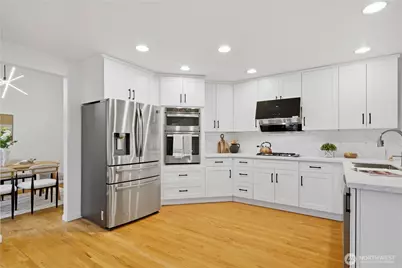 25024 SE 41st Drive, Sammamish, WA 98029 - Photo 11