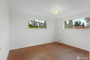 833 E Marine View Dr, Everett, WA 98201 - Photo 19