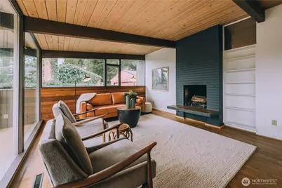 11323 Durland Place NE, Seattle, WA 98125 - Photo 9