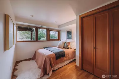 11323 Durland Place NE, Seattle, WA 98125 - Photo 19