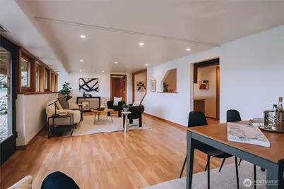 11323 Durland Place NE, Seattle, WA 98125 - Photo 17