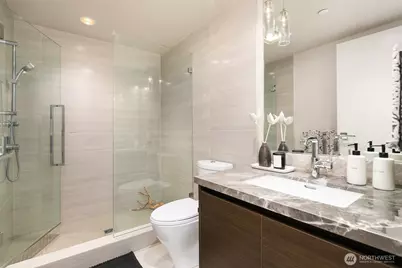 583 Battery Street #206N, Seattle, WA 98121 - Photo 11