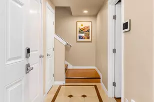 932 N 96th St, Seattle, WA 98103 - Photo 5