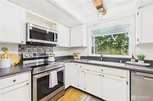 19975 Stavanger Pl NE, Poulsbo, WA 98370 - Photo 17