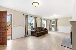 1027 Wetmore, Everett, WA 98201 - Photo 3