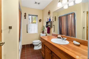 1533 Hill St, Port Townsend, WA 98368 - Photo 17