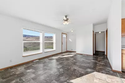 16161 N Wenas Road, Selah, WA 98942 - Photo 7