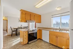 1215 Lowry St, Moses Lake, WA 98837 - Photo 13