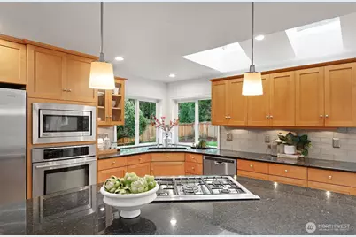 2419 233rd Place NE, Sammamish, WA 98074 - Photo 11