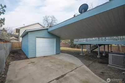 3421 S Myrtle St, Spokane, WA 99223 - Photo 3