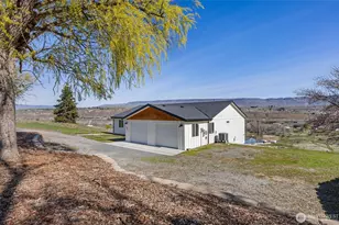 3063 Conarty Rd, Malaga, WA 98828 - Photo 3