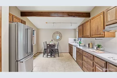 9753 61st Avenue S, Seattle, WA 98118 - Photo 9