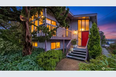 9753 61st Avenue S, Seattle, WA 98118 - Photo 1