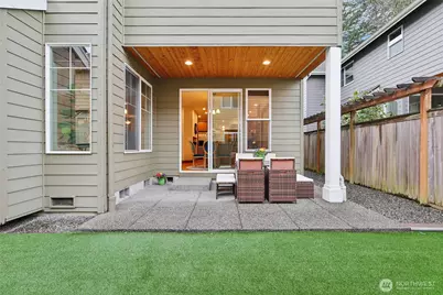 8827 NE 148th Place, Kenmore, WA 98028 - Photo 31