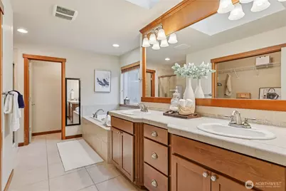 8827 NE 148th Place, Kenmore, WA 98028 - Photo 25