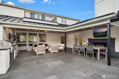 1403 Shenandoah Drive E, Seattle, WA 98112 - Photo 25