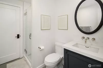 1403 Shenandoah Drive E, Seattle, WA 98112 - Photo 31