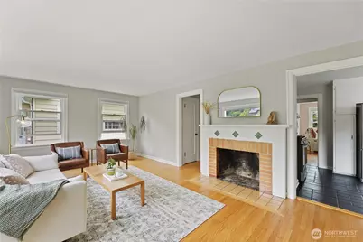 8027 12th Avenue NW, Seattle, WA 98117 - Photo 3