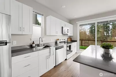 1884 Front Street #A, Lynden, WA 98264 - Photo 7