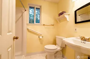 523 Island Dr, Friday Harbor, WA 98250 - Photo 9