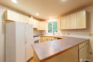 523 Island Dr, Friday Harbor, WA 98250 - Photo 5