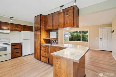 22404 58th Avenue W, Mountlake Terrace, WA 98043 - Photo 9