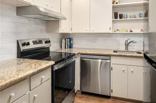 3021 21st Ave W, Seattle, WA 98199 - Photo 15