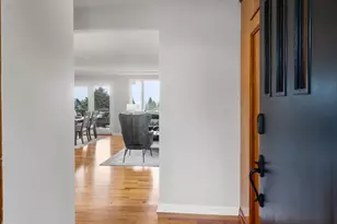 3112 W Mansell St, Seattle, WA 98199 - Photo 3