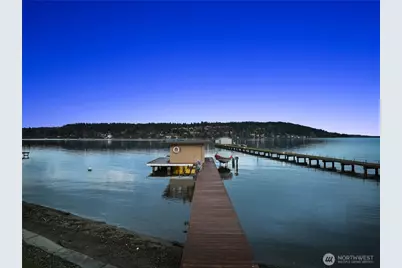 4701 NE Shore Place, Lake Forest Park, WA 98155 - Photo 25
