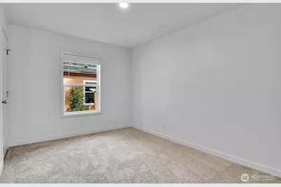 18425 NE 95th Street #218, Redmond, WA 98052 - Photo 9