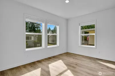 18425 NE 95th Street #218, Redmond, WA 98052 - Photo 5