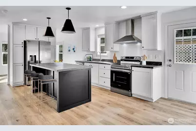 18425 NE 95th Street #218, Redmond, WA 98052 - Photo 3