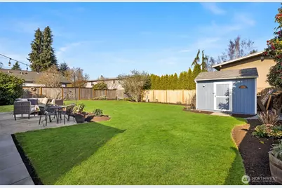 623 Aloha Way, Edmonds, WA 98020 - Photo 19