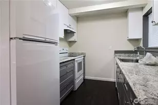 12317 35th Ave NE, Seattle, WA 98125 - Photo 3