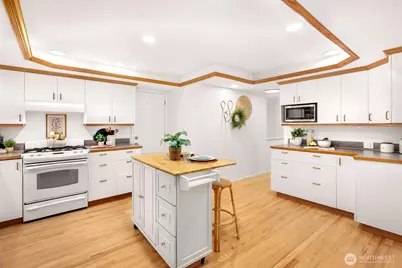 15727 Cascadian Way, Bothell, WA 98012 - Photo 7