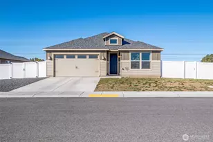 1019 Hilltop Ave NE, Quincy, WA 98848 - Photo 1