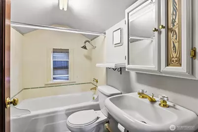 4728 NE 172nd Street, Lake Forest Park, WA 98155 - Photo 23