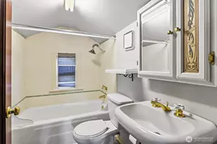 4728 NE 172nd St, Lake Forest Park, WA 98155 - Photo 23