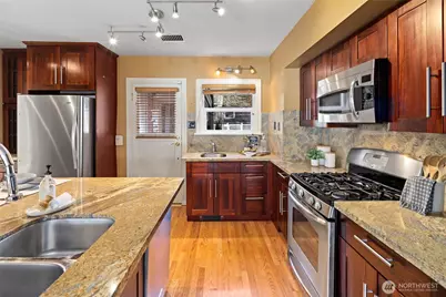 4728 NE 172nd Street, Lake Forest Park, WA 98155 - Photo 7