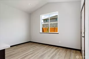 926 NW Shire St, Oak Harbor, WA 98277 - Photo 13