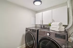 3216 24th Ave W, Seattle, WA 98199 - Photo 21