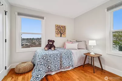 3216 24th Avenue W, Seattle, WA 98199 - Photo 7