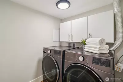 3216 24th Avenue W, Seattle, WA 98199 - Photo 21