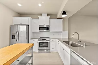 17525 110th Avenue E #F, Puyallup, WA 98374 - Photo 9