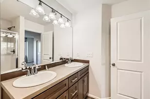 3325 30th Dr, Everett, WA 98201 - Photo 9