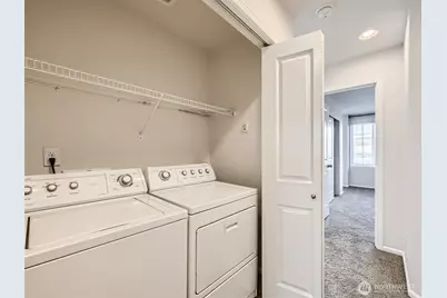 3325 30th Dr, Everett, WA 98201 - Photo 9