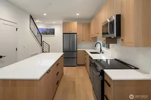 503 S Henderson St, Seattle, WA 98108 - Photo 7