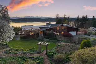 14735 Henderson Rd NE, Bainbridge Island, WA 98110 - Photo 33