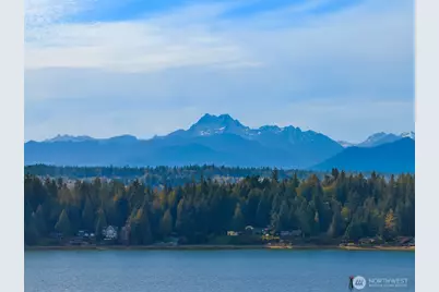 14735 Henderson Road NE, Bainbridge Island, WA 98110 - Photo 35