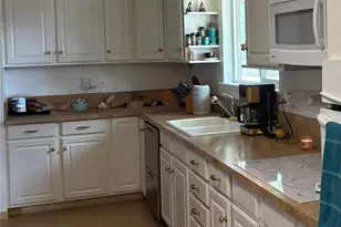 13815 Park Ave. S, Tacoma, WA 98444 - Photo 3